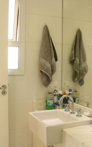 Apartamento à venda com 255m², 4 quartos e 4 vagasBanheiro da Suíte 1