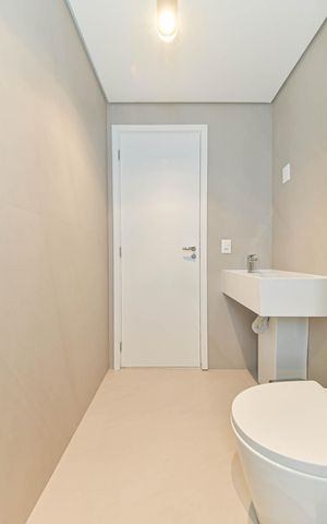 Apartamento à venda com 105m², 2 quartos e 2 vagasBanheiro da Suíte 1