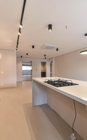 Apartamento à venda com 105m², 2 quartos e 2 vagasCozinha