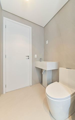 Apartamento à venda com 105m², 2 quartos e 2 vagasBanheiro da Suíte 1