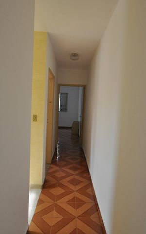 Casa à venda com 125m², 3 quartos e 2 vagasCorredor
