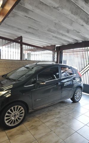 Casa à venda com 125m², 3 quartos e 2 vagasGaragem