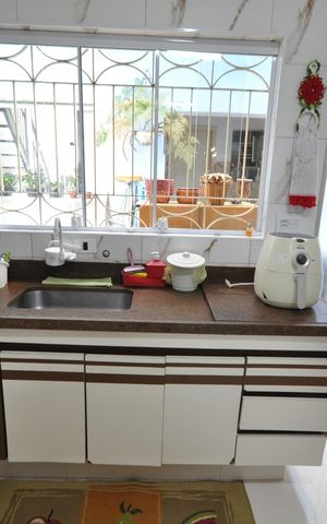 Casa à venda com 125m², 3 quartos e 2 vagasCozinha