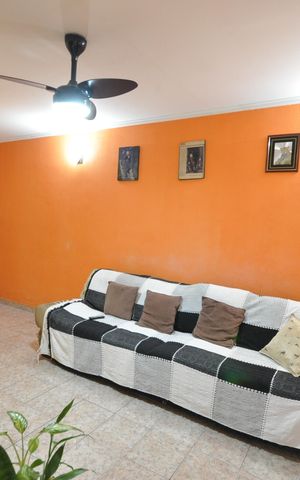 Casa à venda com 125m², 3 quartos e 2 vagasSala