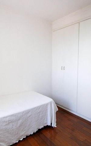 Apartamento à venda com 90m², 2 quartos e 2 vagasQuarto 