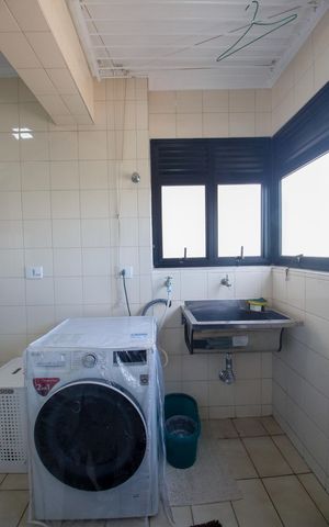 Apartamento à venda com 90m², 2 quartos e 2 vagasÁrea de Serviço