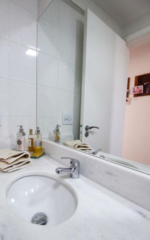 Apartamento à venda com 90m², 2 quartos e 2 vagasBanheiro
