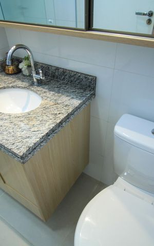 Apartamento à venda com 55m², 2 quartos e 1 vaga Apartamento à venda com 55m², 2 quartos e 1 vagaBanheiro da Suíte