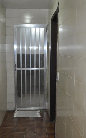 Casa à venda com 327m², 4 quartos e 1 vagaÁrea de Serviço