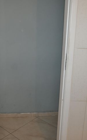 Casa à venda com 327m², 4 quartos e 1 vagaBanheiro