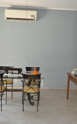 Casa à venda com 327m², 4 quartos e 1 vagaSala