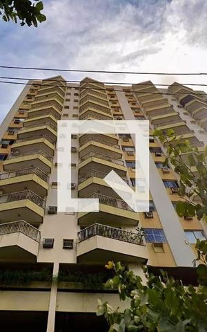Apartamento à venda com 130m², 3 quartos e 2 vagasFachada