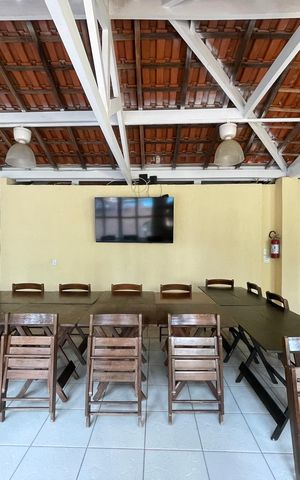 Casa de condomínio à venda com 220m², 4 quartos e 2 vagas Casa de condomínio à venda com 220m², 4 quartos e 2 vagasÁrea comum - Salão de festas
