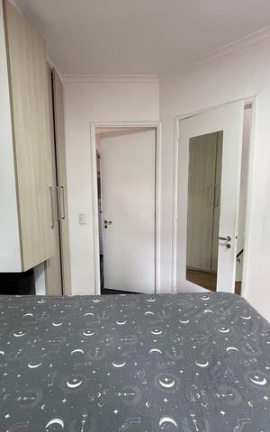 Casa de condomínio à venda com 220m², 4 quartos e 2 vagas Casa de condomínio à venda com 220m², 4 quartos e 2 vagasSuíte