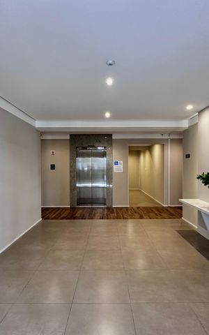 Apartamento à venda com 27m², 1 quarto e sem vaga Apartamento à venda com 27m², 1 quarto e sem vagaHall Social Bloco