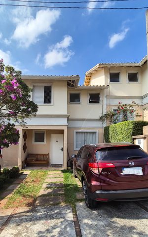 Casa de condomínio à venda com 110m², 3 quartos e 2 vagasFachada da casa