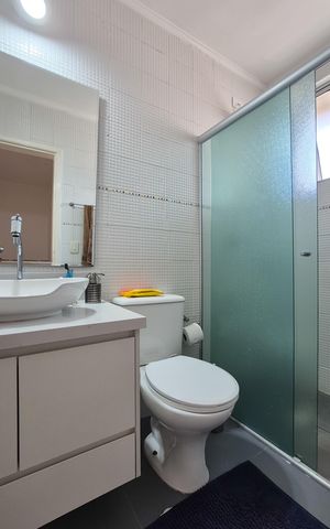 Casa de condomínio à venda com 110m², 3 quartos e 2 vagasBanheiro Social