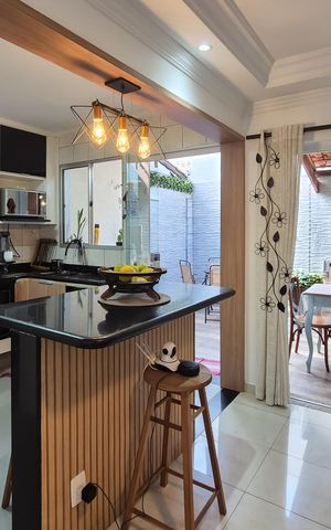 Casa de condomínio à venda com 110m², 3 quartos e 2 vagasSala