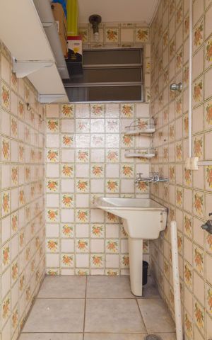 Casa à venda com 210m², 3 quartos e 3 vagas Casa à venda com 210m², 3 quartos e 3 vagasÁrea de Serviço