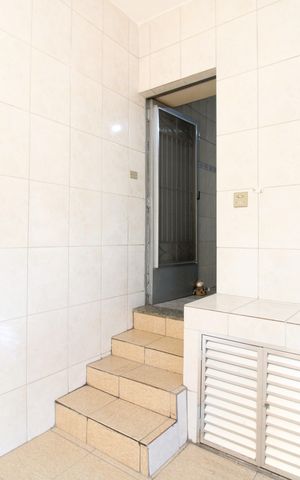 Casa para alugar com 250m², 2 quartos e 1 vagaÁrea de Serviço