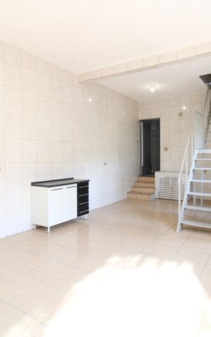 Casa para alugar com 250m², 2 quartos e 1 vagaQuintal