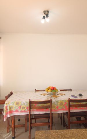 Casa à venda com 134m², 4 quartos e 5 vagasCozinha 