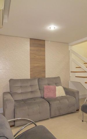 Casa de condomínio à venda com 88m², 3 quartos e 2 vagas Casa de condomínio à venda com 88m², 3 quartos e 2 vagasSala