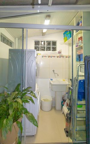 Casa de condomínio à venda com 88m², 3 quartos e 2 vagas Casa de condomínio à venda com 88m², 3 quartos e 2 vagasÁrea de Serviço