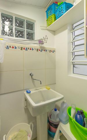Casa de condomínio à venda com 88m², 3 quartos e 2 vagas Casa de condomínio à venda com 88m², 3 quartos e 2 vagasÁrea de Serviço