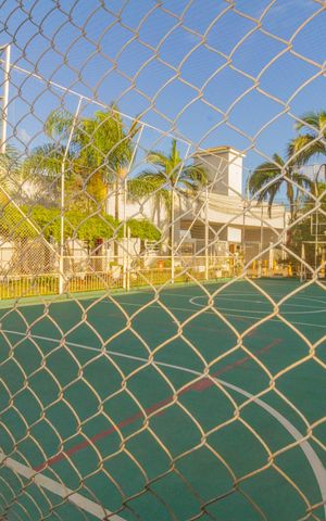 Casa de condomínio à venda com 88m², 3 quartos e 2 vagas Casa de condomínio à venda com 88m², 3 quartos e 2 vagasÁrea comum