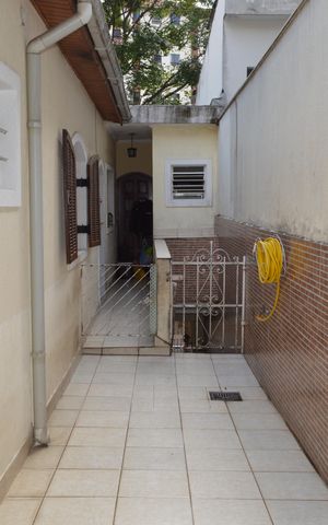 Casa à venda com 170m², 3 quartos e 1 vagaCorredor