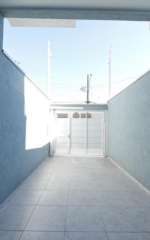 Casa à venda com 120m², 3 quartos e 2 vagas Casa à venda com 120m², 3 quartos e 2 vagasGaragem