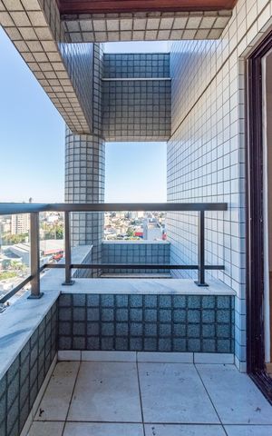 Apartamento à venda com 120m², 3 quartos e 4 vagas Apartamento à venda com 120m², 3 quartos e 4 vagasVaranda da Suíte