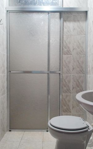Casa à venda com 226m², 3 quartos e 3 vagasBanheiro