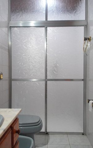 Casa à venda com 226m², 3 quartos e 3 vagasBanheiro da Suíte