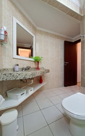 Apartamento para alugar com 140m², 3 quartos e 2 vagas Apartamento para alugar com 140m², 3 quartos e 2 vagasBanheiro