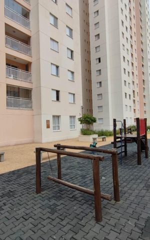 Apartamento para alugar com 65m², 2 quartos e 1 vaga Apartamento para alugar com 65m², 2 quartos e 1 vagaÁrea comum - Playground