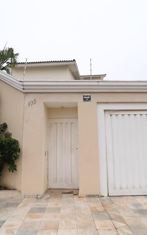 Casa para alugar com 456m², 7 quartos e 5 vagasFachada
