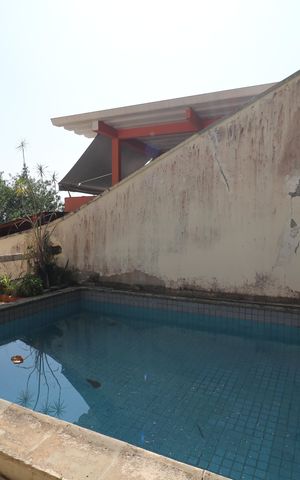 Casa à venda com 707m², 6 quartos e 4 vagasÁrea da piscina