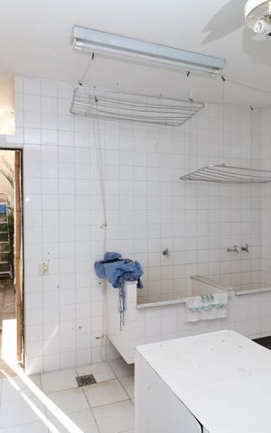 Casa à venda com 707m², 6 quartos e 4 vagasLavanderia