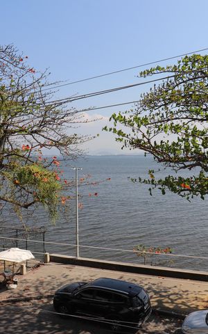 Casa à venda com 707m², 6 quartos e 4 vagasVista