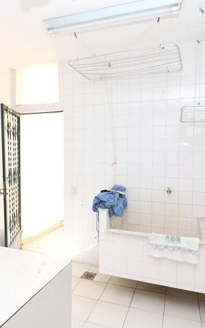 Casa à venda com 707m², 6 quartos e 4 vagasLavanderia
