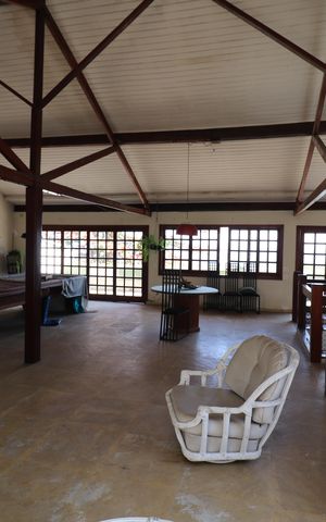 Casa à venda com 707m², 6 quartos e 4 vagasTerraço