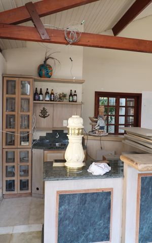 Casa à venda com 707m², 6 quartos e 4 vagasTerraço