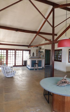 Casa à venda com 707m², 6 quartos e 4 vagasTerraço