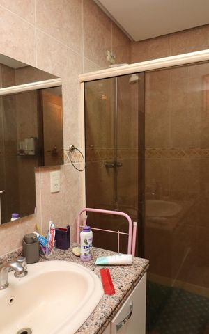 Apartamento à venda com 281m², 5 quartos e 1 vagaBanheiro da Suíte 3