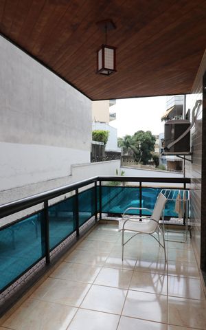 Apartamento à venda com 281m², 5 quartos e 1 vagaVaranda da Suíte 2