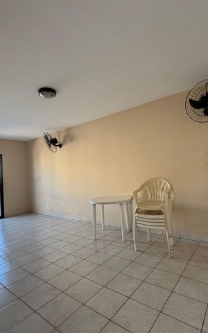Apartamento para alugar com 107m², 2 quartos e 1 vaga Apartamento para alugar com 107m², 2 quartos e 1 vagaÁrea comum - Salão de festas