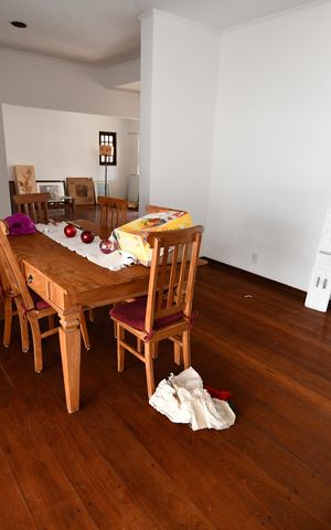 Casa à venda com 390m², 7 quartos e 4 vagasSala