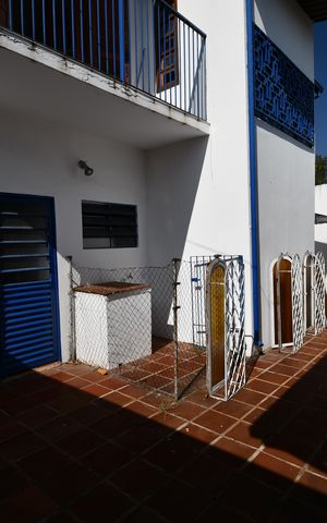 Casa à venda com 390m², 7 quartos e 4 vagasQuintal